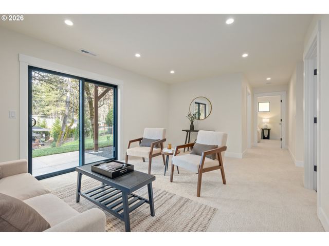 4835 ELVA Ln, Eugene, OR 97405