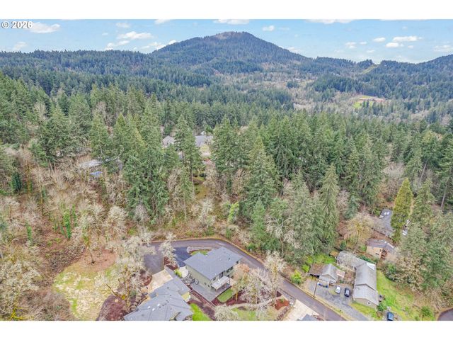 4835 ELVA Ln, Eugene, OR 97405