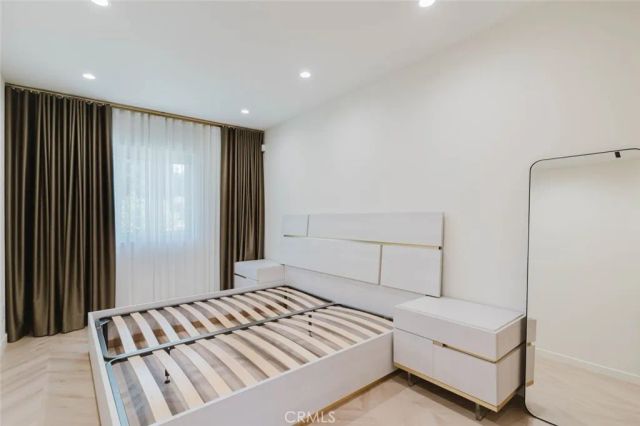 10414 Tiara Street, North Hollywood, CA 91601