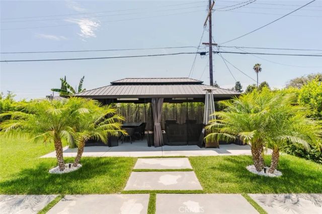 10414 Tiara Street, North Hollywood, CA 91601