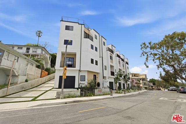 3842 Don Tomaso Drive, Los Angeles, CA 90008