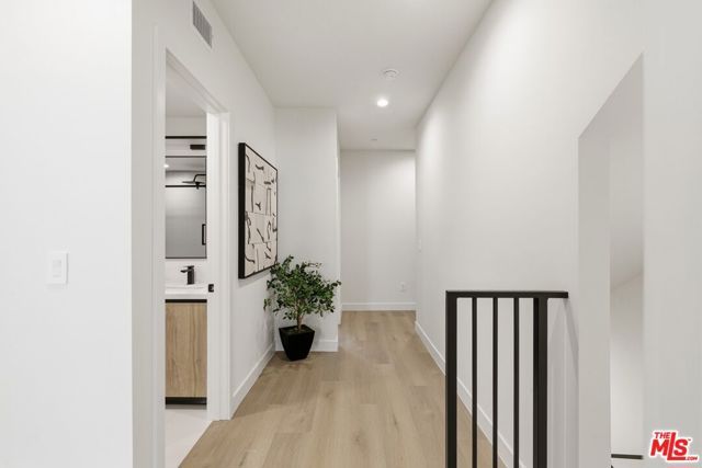 3842 Don Tomaso Drive, Los Angeles, CA 90008