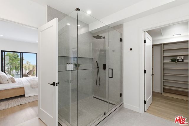 3842 Don Tomaso Drive, Los Angeles, CA 90008