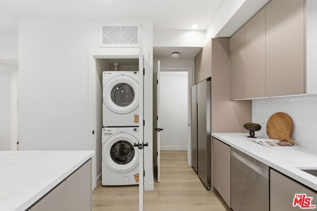 3842 Don Tomaso Drive, Los Angeles, CA 90008