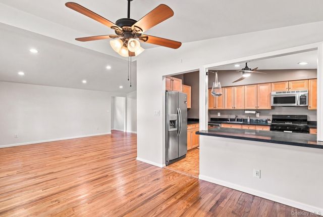 1 Gloria Court, New City, NY 10956