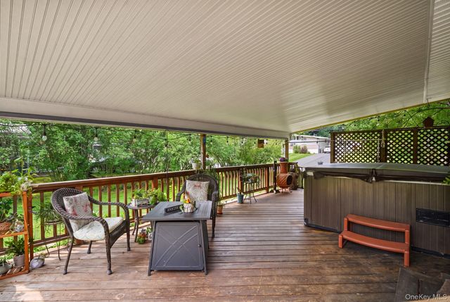 1 Gloria Court, New City, NY 10956