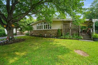 1 Gloria Court, New City, NY 10956