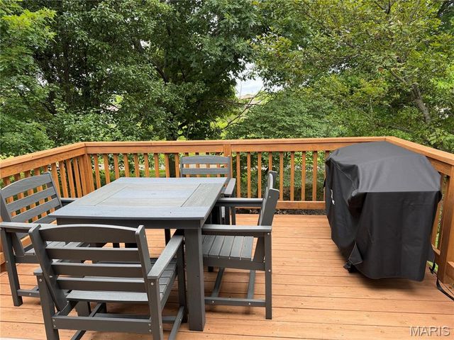 2612 Sandstone Drive, Maryville, IL 62062