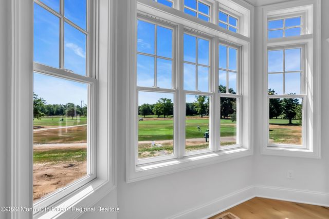 184 Eagle Way, Eatontown, NJ 07724