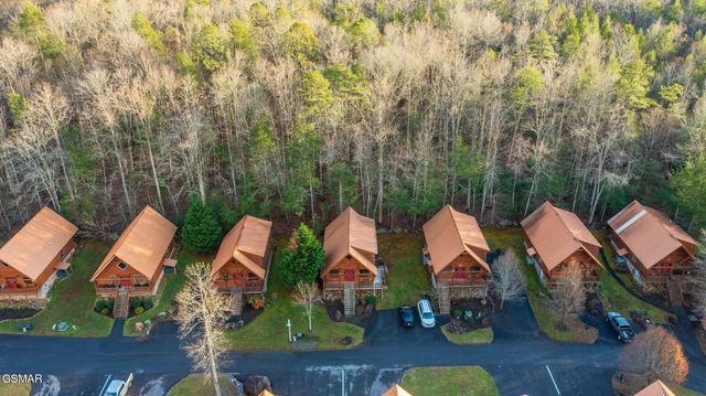 214 Forrest Loop Way, Gatlinburg, TN 37738