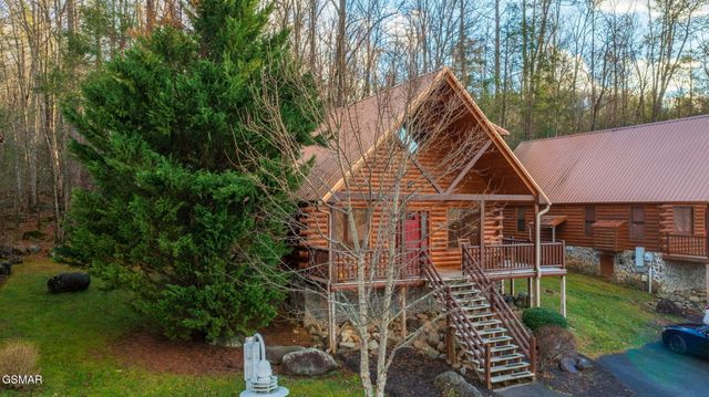 214 Forrest Loop Way, Gatlinburg, TN 37738