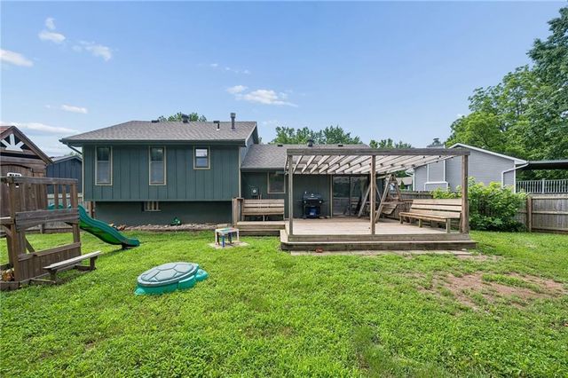 906 Shiloh Court, Liberty, MO 64068