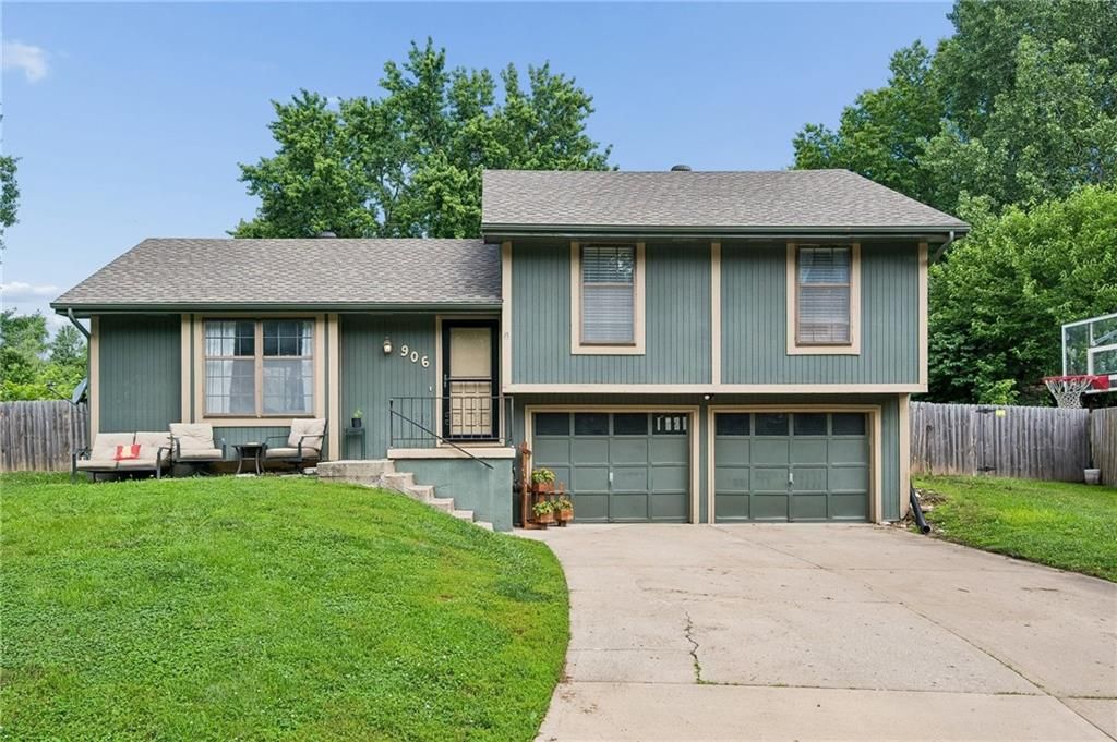 906 Shiloh Court, Liberty, MO 64068