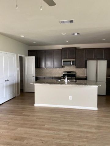 9210 Wood Beach Way, Houston, TX 77034