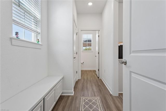 413 Middleton WAY, Chesapeake, VA 23322