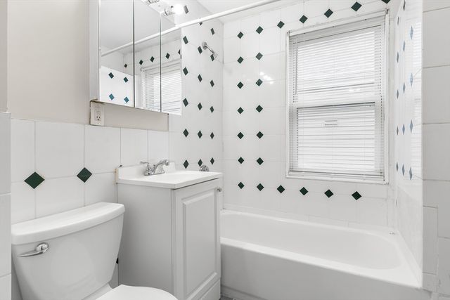 205 Webster Ave, Chelsea, MA 02150