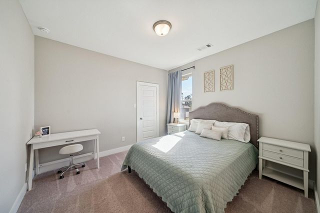 215 Nirnroot Court, Montgomery, TX 77316