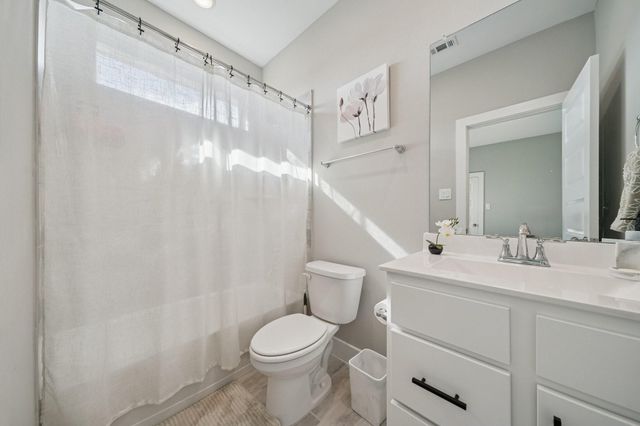 215 Nirnroot Court, Montgomery, TX 77316