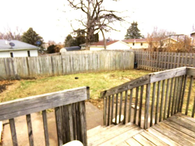 1521 Emerald Drive, Davenport, IA 52804