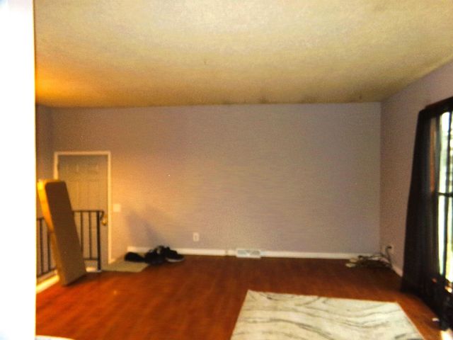 1521 Emerald Drive, Davenport, IA 52804