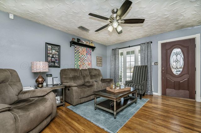 5203 Westgate Drive, Amarillo, TX 79106