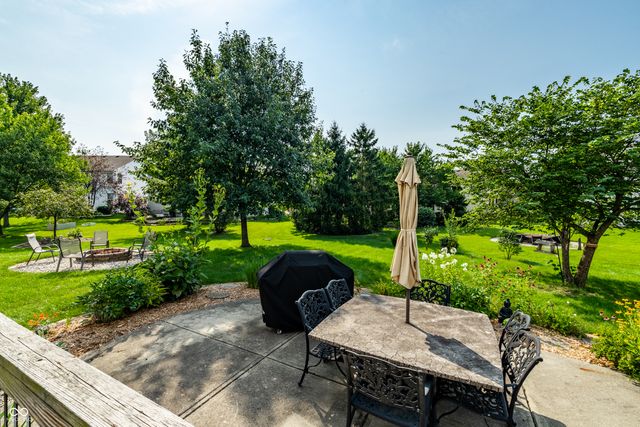 11141 Craycroft Court, Fishers, IN 46038