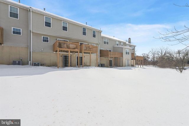 860 AMBER LN, West Chester, PA 19382