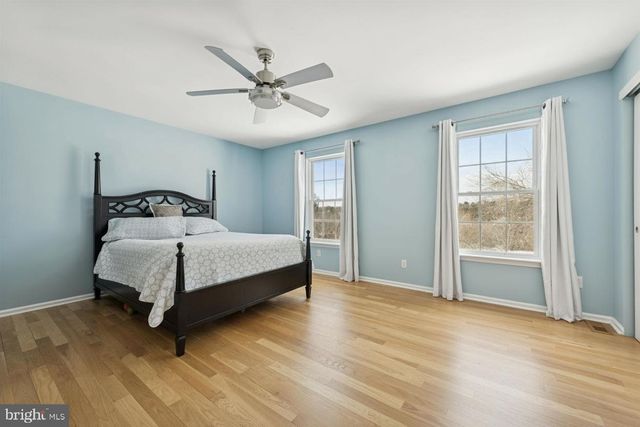 860 AMBER LN, West Chester, PA 19382