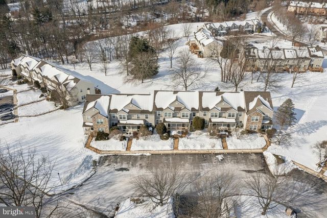 860 AMBER LN, West Chester, PA 19382