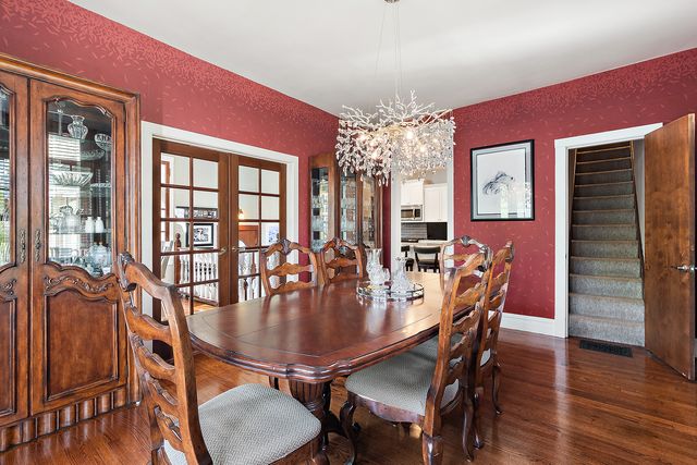 8609 W 121st Street, Palos Park, IL 60464