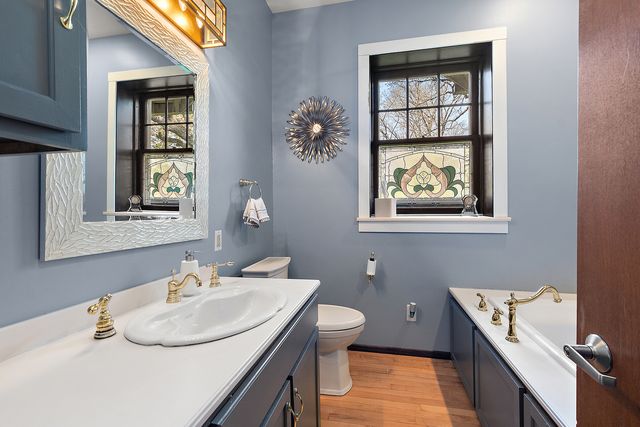 8609 W 121st Street, Palos Park, IL 60464
