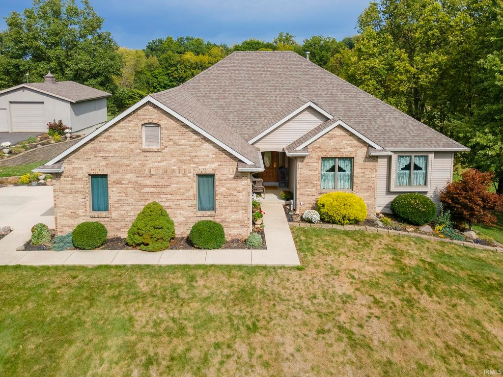 694 W Vine Street, Roanoke, IN 46783