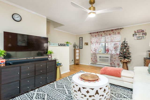 181 Hicks Street APT 2C, Meriden, CT 06450