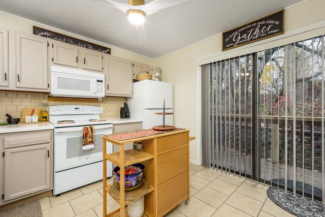 181 Hicks Street APT 2C, Meriden, CT 06450