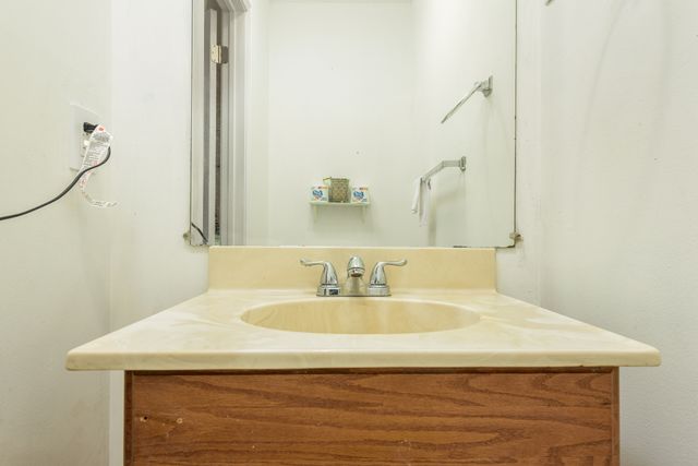 181 Hicks Street APT 2C, Meriden, CT 06450