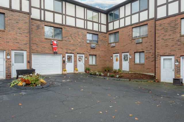 181 Hicks Street APT 2C, Meriden, CT 06450