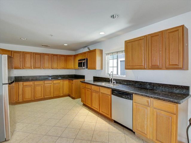1617 W 208th Street Street 2, Torrance, CA 90501