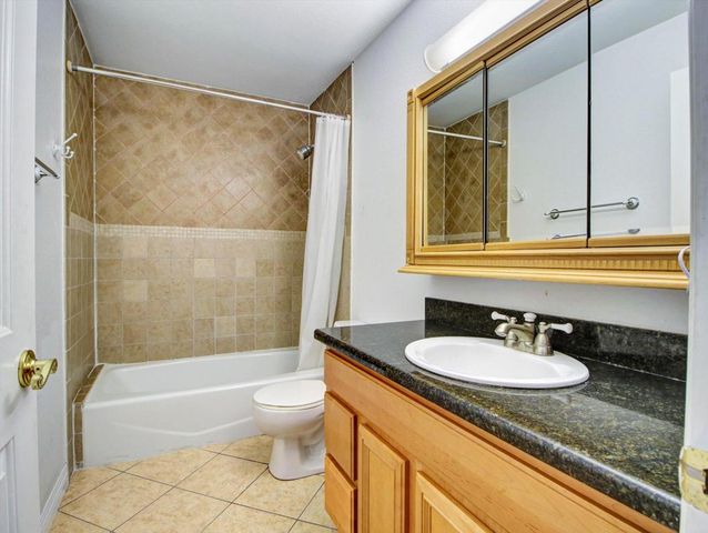 1617 W 208th Street Street 2, Torrance, CA 90501