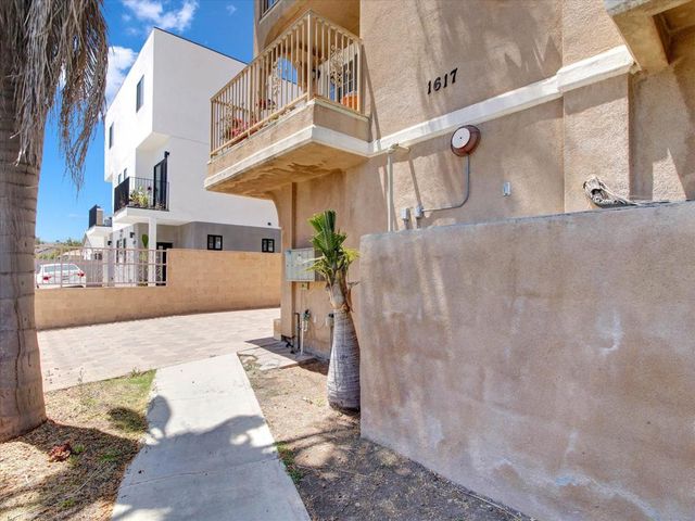1617 W 208th Street Street 2, Torrance, CA 90501