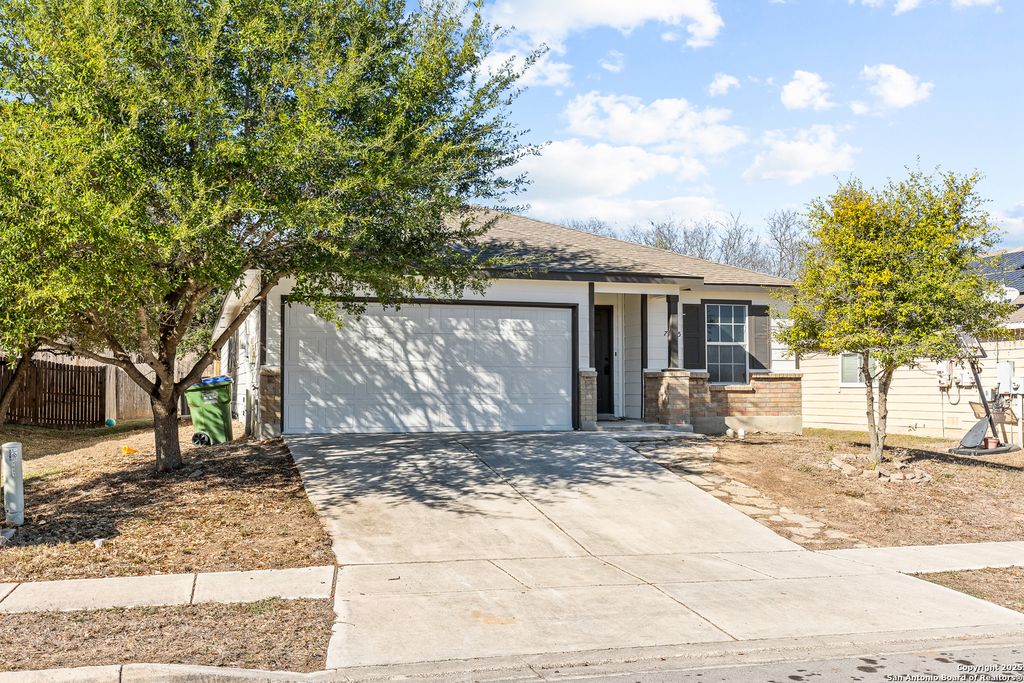 7635 Derby Run, Selma, TX 78154