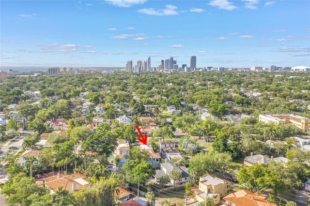 325 22ND AVENUE NE, St Petersburg, FL 33704