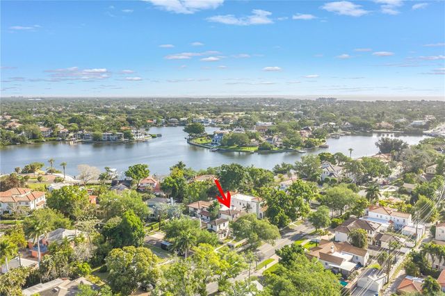 325 22ND AVENUE NE, St Petersburg, FL 33704
