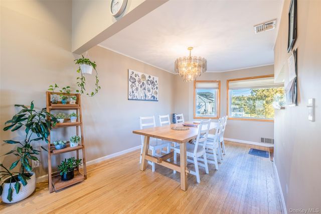 22 Forest Drive, Plainview, NY 11803