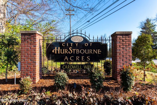 18 Cardwell Way, Louisville, KY 40220