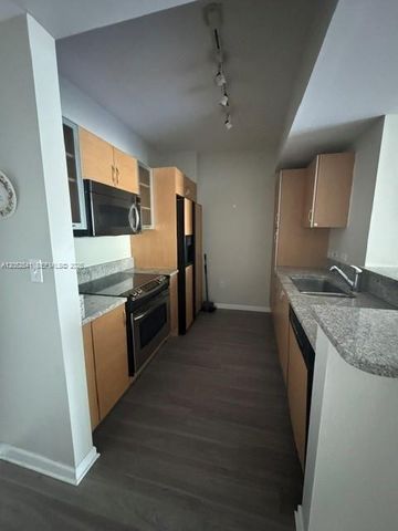 18800 NE 29th Avenue 329, Aventura, FL 33180