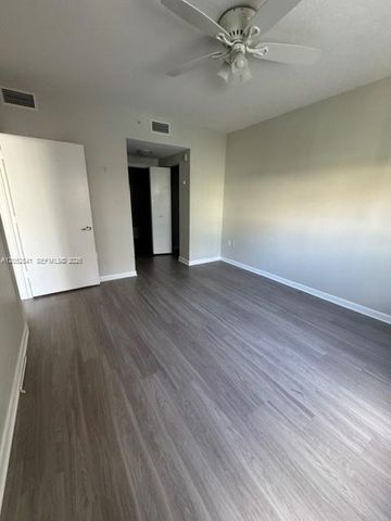 18800 NE 29th Avenue 329, Aventura, FL 33180