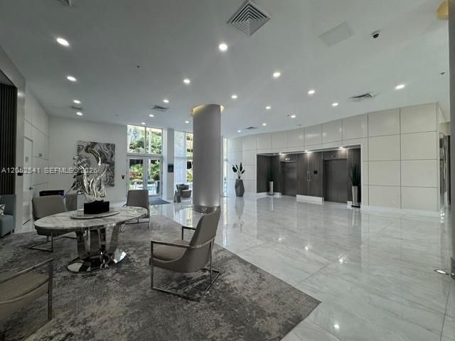 18800 NE 29th Avenue 329, Aventura, FL 33180