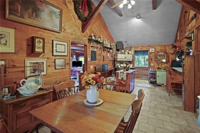 550 Twin Brook Lane, Coventry, RI 02816