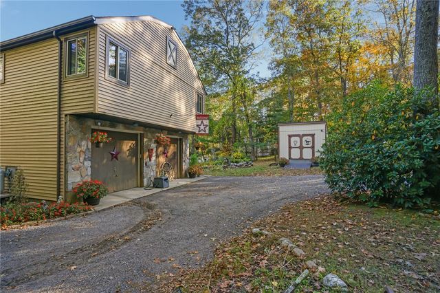 550 Twin Brook Lane, Coventry, RI 02816