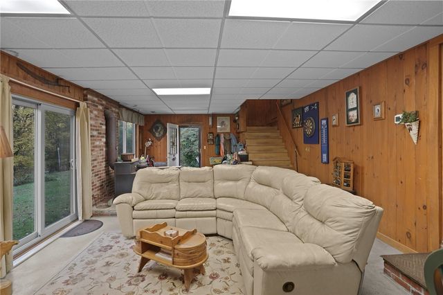 550 Twin Brook Lane, Coventry, RI 02816